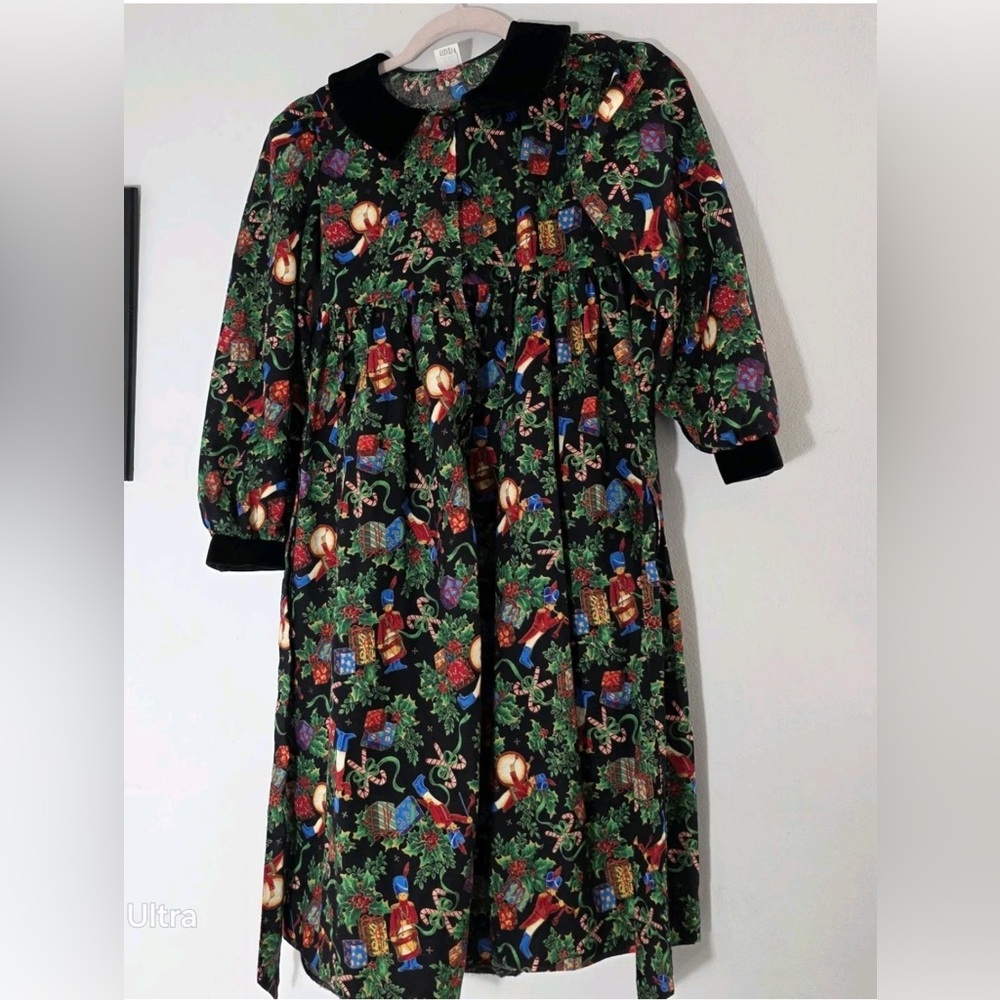 Therese Childs Christmas Dress Sz 10 Xmas Design Y2k Velvet Feel Collar Pre-own